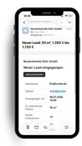 Smartphone-Ansicht einer Lead-Benachrichtigung von ProAngebot mit Kontaktdaten, Telefonnummer und einem Button zum direkten Rückruf.